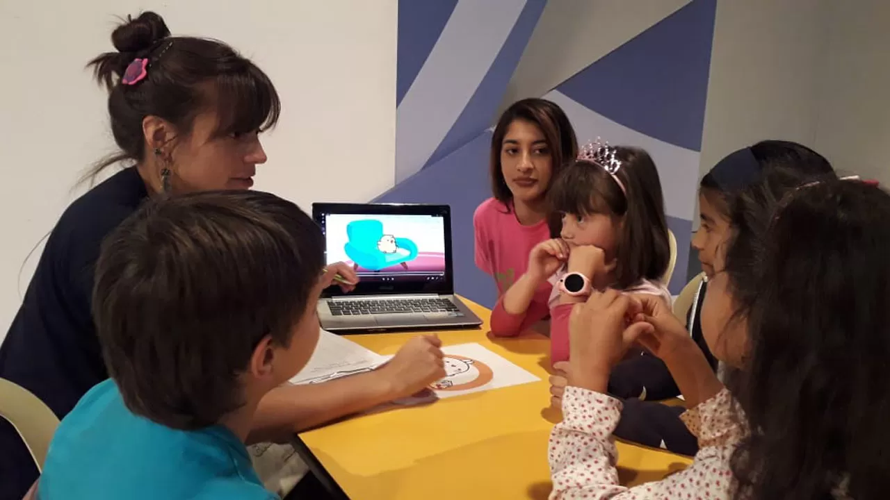 Niños y pantallas: ¿cómo promover el consumo digital responsable?